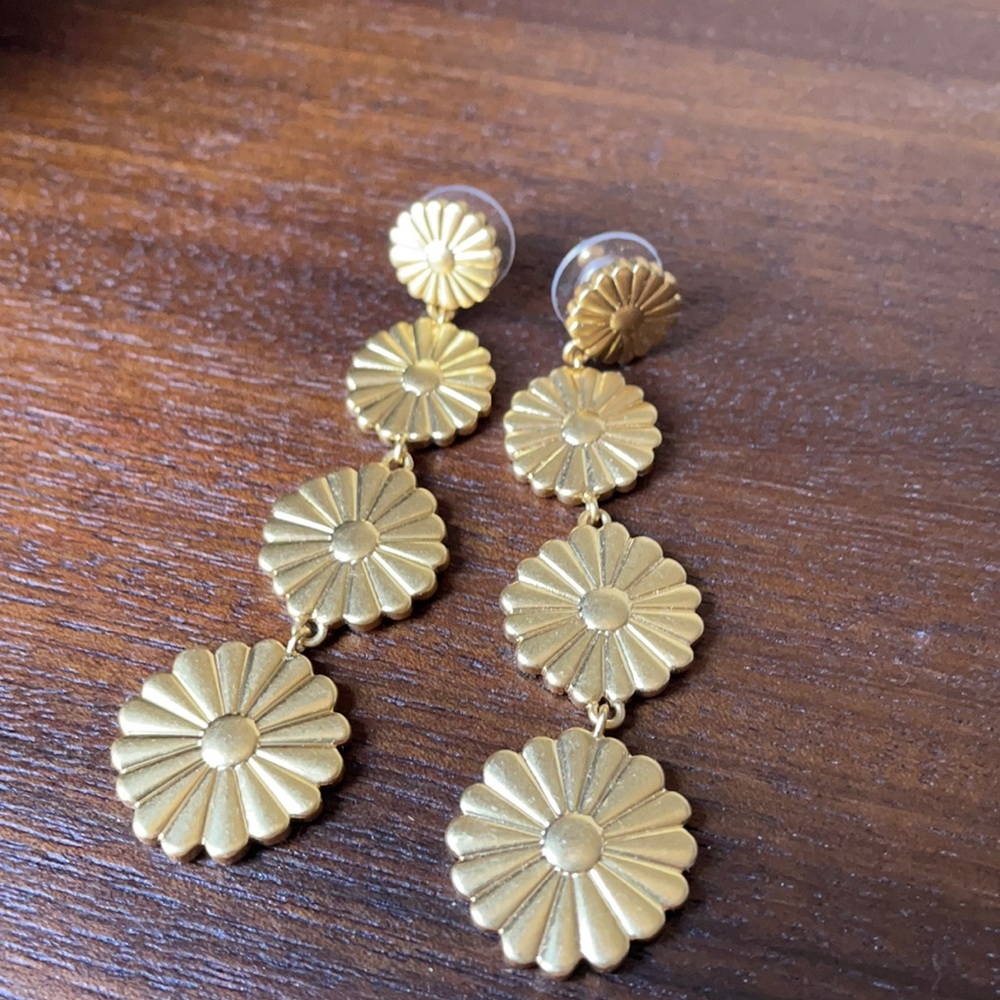 Madewell flower earrings